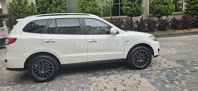 Hyundai Santa Fe-6