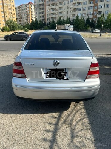 Volkswagen Jetta 2003, 180,000 km - 2.0 l - Gəncə