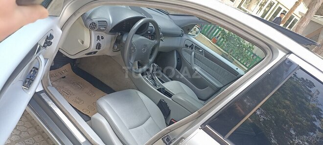 Mercedes C 200 2002, 320,320 km - 2.0 l - Bakı