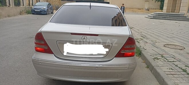 Mercedes C 200 2002, 320,320 km - 2.0 l - Bakı