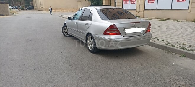 Mercedes C 200 2002, 320,320 km - 2.0 l - Bakı