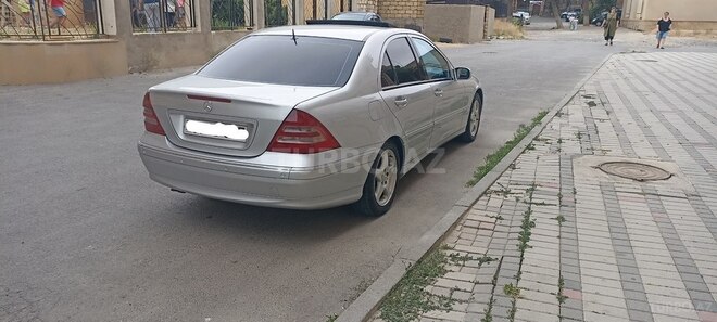 Mercedes C 200 2002, 320,320 km - 2.0 l - Bakı