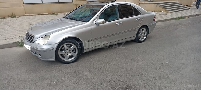 Mercedes C 200 2002, 320,320 km - 2.0 l - Bakı