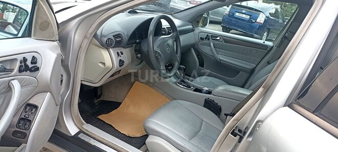 Mercedes C 200 2002, 320,320 km - 2.0 l - Bakı