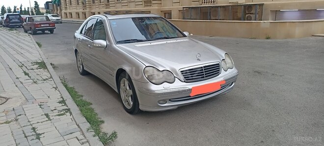 Mercedes C 200 2002, 320,320 km - 2.0 l - Bakı