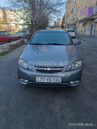 Chevrolet Lacetti-1