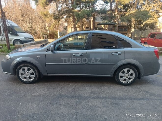 Chevrolet Lacetti-5