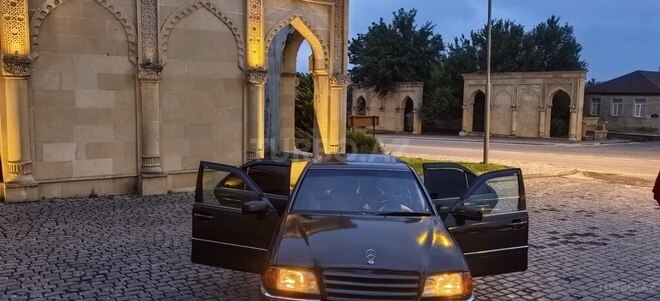 Mercedes C 220 1995, 476,000 km - 2.2 l - Ağdaş