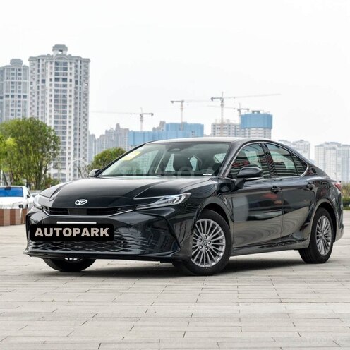 Toyota Camry-3