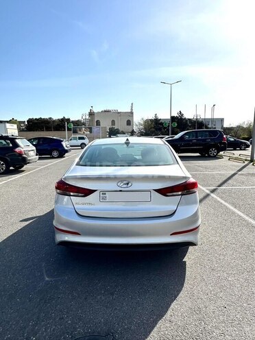 Hyundai Elantra 2017, 150,000 km - 2.0 l - Bakı