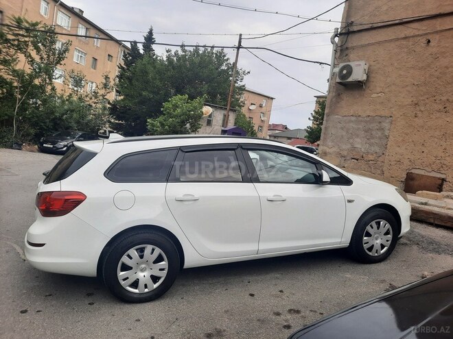 Opel Astra 2011, 355,000 km - 1.7 l - Bakı