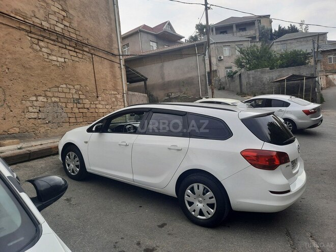 Opel Astra 2011, 355,000 km - 1.7 l - Bakı