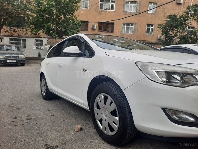 Opel Astra 2011, 355,000 km - 1.7 l - Bakı
