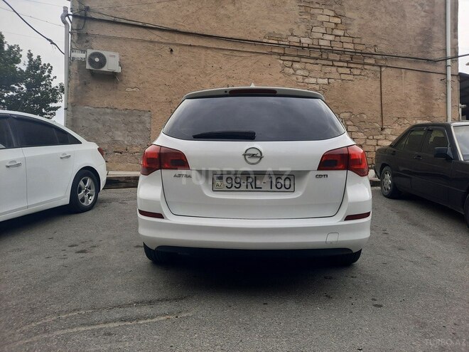 Opel Astra 2011, 355,000 km - 1.7 l - Bakı