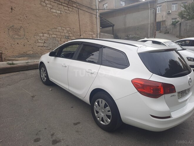 Opel Astra 2011, 355,000 km - 1.7 l - Bakı