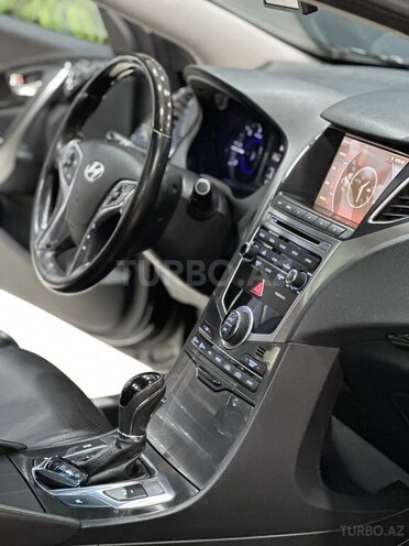 Hyundai Grandeur-11