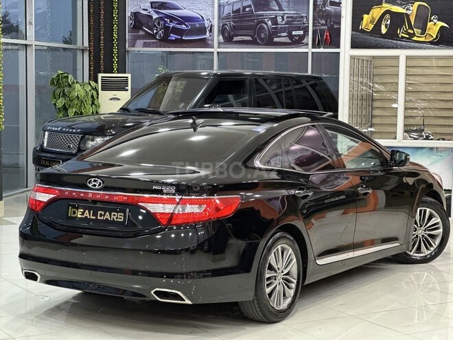 Hyundai Grandeur-6