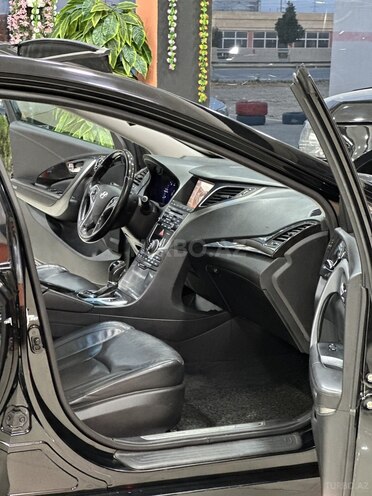 Hyundai Grandeur-10