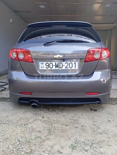 Chevrolet Lacetti-2