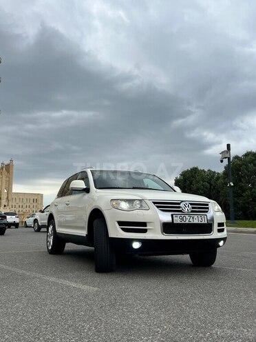 Volkswagen Touareg-2