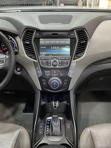 Hyundai Santa Fe-20