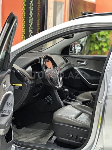 Hyundai Santa Fe-14