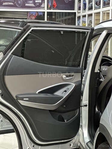 Hyundai Santa Fe-26