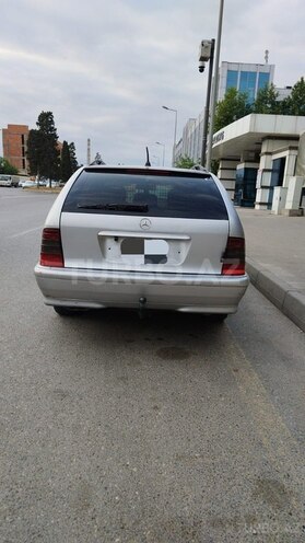 Mercedes C 220 d 2000, 324,000 km - 2.2 l - Bakı