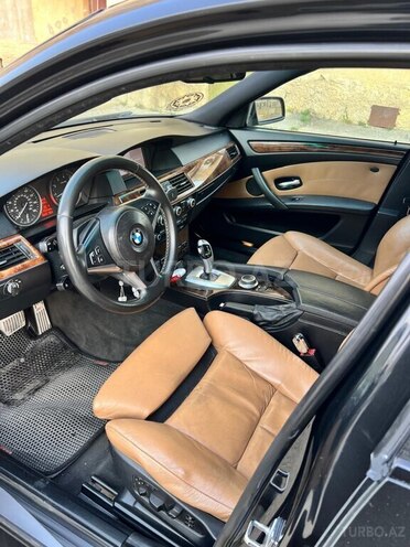 BMW 525 2008, 260,000 km - 3.0 l - Bakı