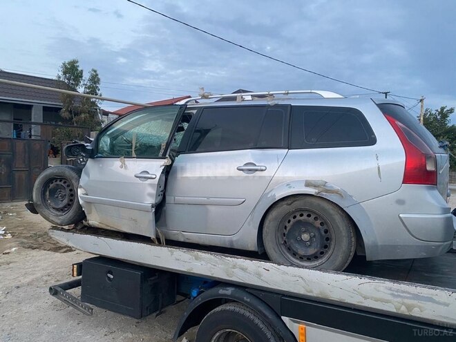 Renault Megane 2009, 150,000 km - 1.6 l - Bakı