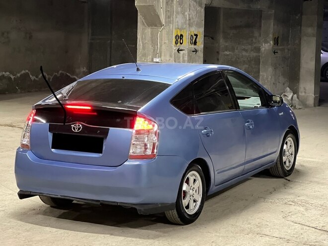 Toyota Prius-10