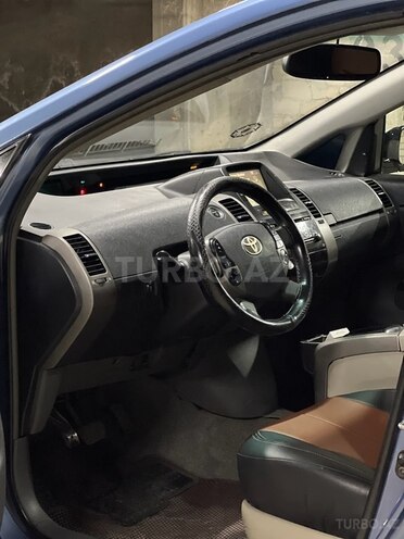 Toyota Prius-15