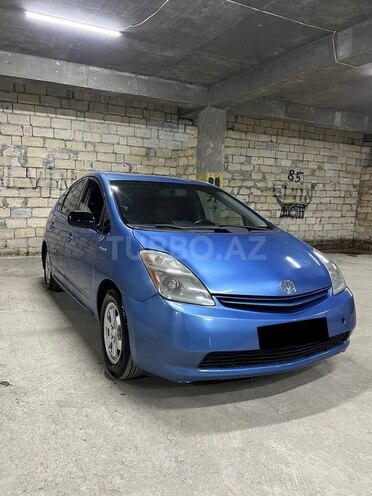 Toyota Prius-4