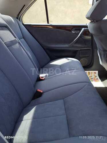 Mercedes E 240 2000, 298,000 km - 2.4 l - Bakı