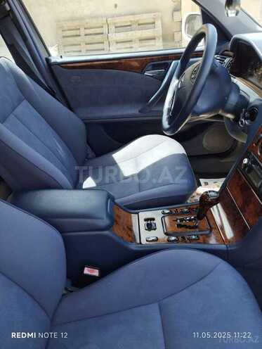 Mercedes E 240 2000, 298,000 km - 2.4 l - Bakı