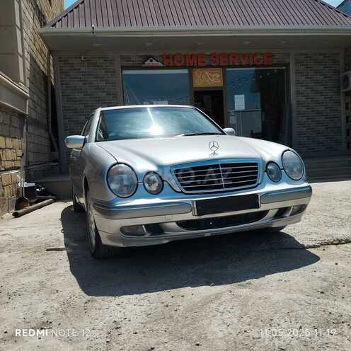 Mercedes E 240 2000, 298,000 km - 2.4 l - Bakı