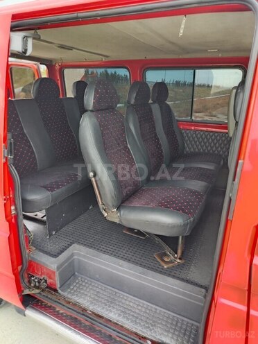Ford Transit-14