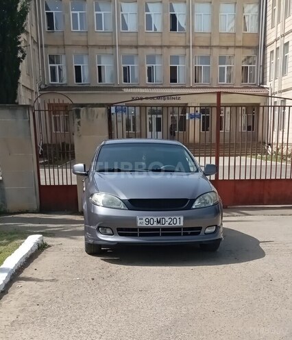 Chevrolet Lacetti-1