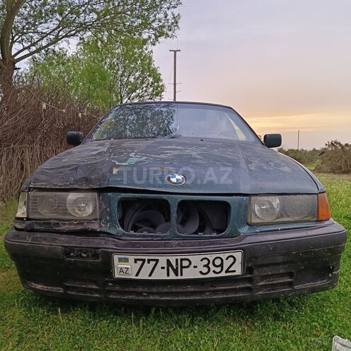 BMW 318 1995, 390,000 km - 1.8 l - Neftçala