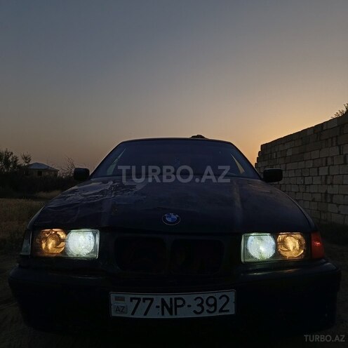 BMW 318 1995, 390,000 km - 1.8 l - Neftçala