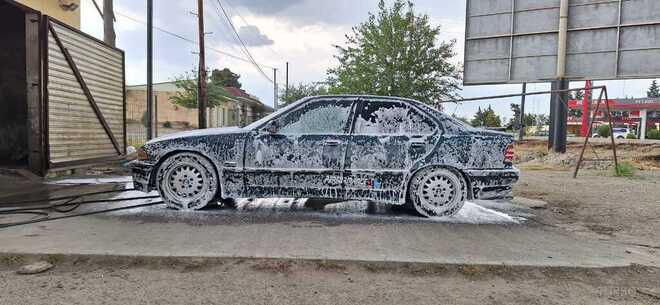 BMW 318 1995, 390,000 km - 1.8 l - Neftçala