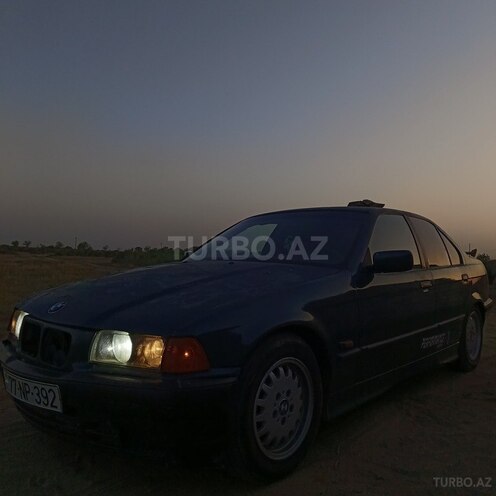 BMW 318 1995, 390,000 km - 1.8 l - Neftçala