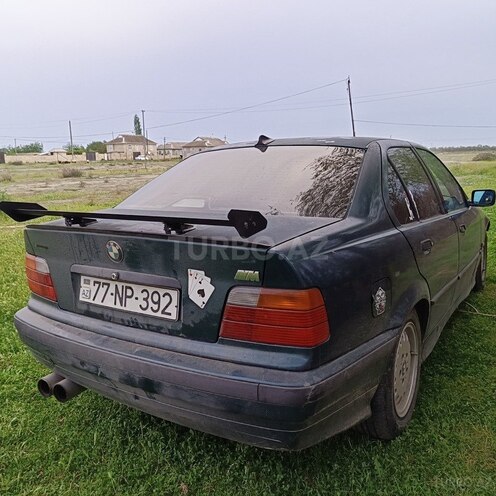 BMW 318 1995, 390,000 km - 1.8 l - Neftçala