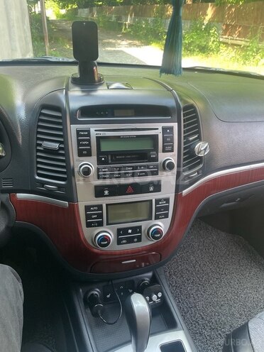 Hyundai Santa Fe-9