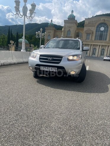 Hyundai Santa Fe-10