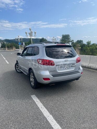 Hyundai Santa Fe-14