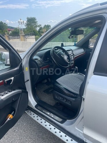 Hyundai Santa Fe-11