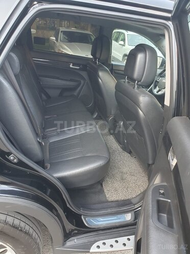 Kia Sorento-9