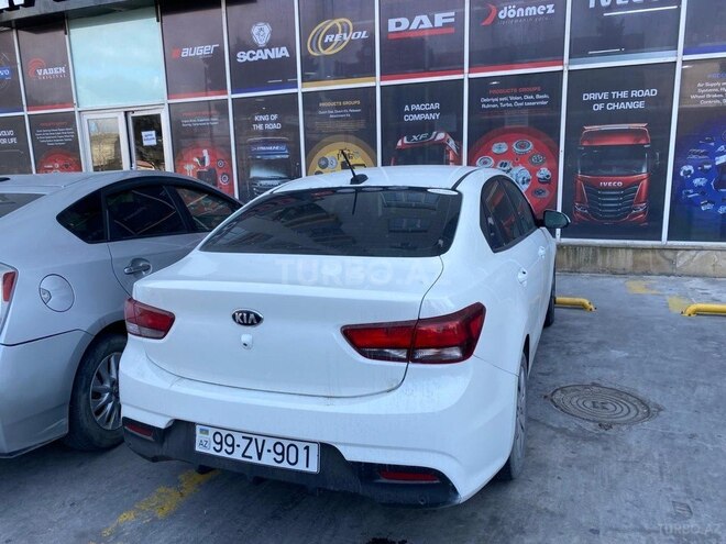 Kia Rio 2018, 86,000 km - 1.6 l - Bakı