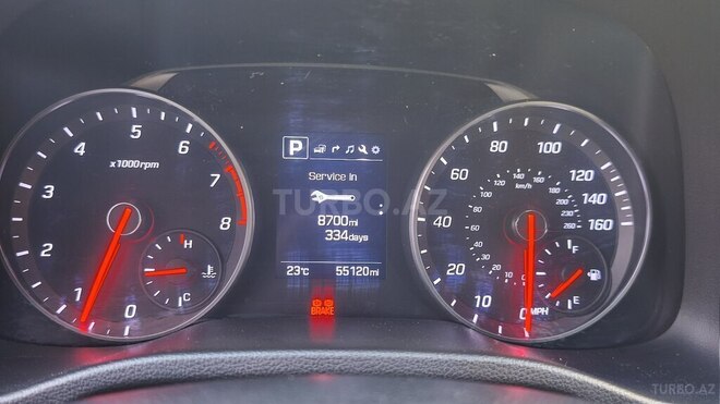 Hyundai Elantra-10